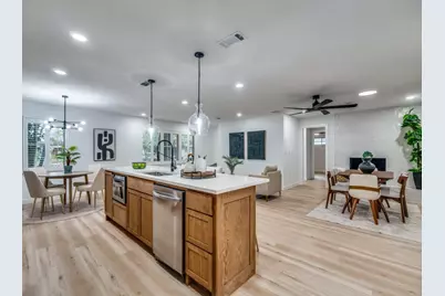 10436 Royalwood Drive, Dallas, TX 75238 - Photo 8