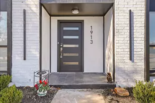 1913 Edna Smith Dr, Garland, TX 75040 - Photo 4