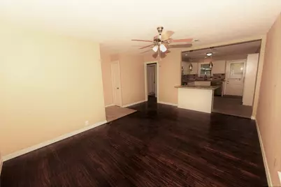 315 Texas Street, Cedar Hill, TX 75104 - Photo 2