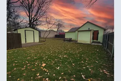 233 Texas Street, Cedar Hill, TX 75104 - Photo 10