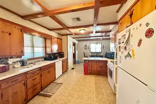 1361 S Pioneer Dr, Abilene, TX 79605 - Photo 8