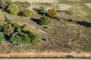 214 Trailride Ln, Nocona, TX 76255 - Photo 4