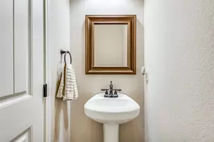 402 E Main St, Tioga, TX 76271 - Photo 14