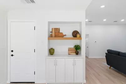 158 Centennial Drive, Lewisville, TX 75067 - Photo 10