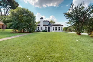 1718 Beaver Creek Cir, Duncanville, TX 75137 - Photo 1