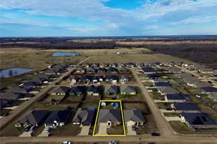 140 Creek Meadow Dr, Mabank, TX 75147 - Photo 1