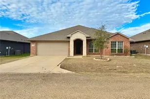 140 Creek Meadow Dr, Mabank, TX 75147 - Photo 2