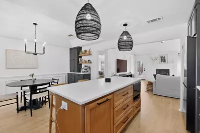 535 W Crossland Boulevard, Grand Prairie, TX 75052 - Photo 10