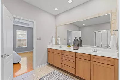 15759 Seabolt #44, Addison, TX 75001 - Photo 26