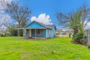 316 E Warren St, Hewitt, TX 76643 - Photo 14