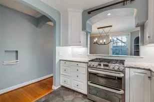 818 Valencia St, Dallas, TX 75223 - Photo 16