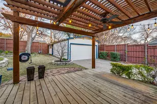 818 Valencia St, Dallas, TX 75223 - Photo 34