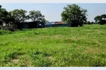 1718 Johnny Watson Road, Whitesboro, TX 76273 - Photo 8