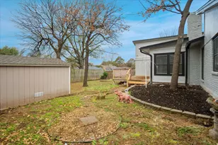 2829 Southridge Dr, Grapevine, TX 76051 - Photo 36