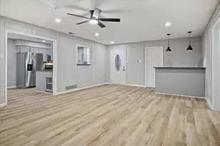 2829 Southridge Dr, Grapevine, TX 76051 - Photo 4