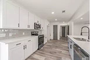 207 N Hickory St, Venus, TX 76084 - Photo 22