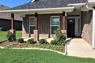 717 Blanton Dr, Sherman, TX 75092 - Photo 2