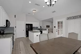 1005 Caleb St, Burleson, TX 76028 - Photo 12