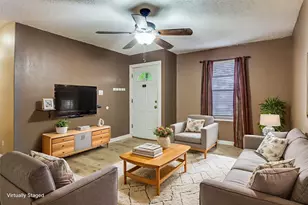 616 Black Hills Dr, Burleson, TX 76028 - Photo 2