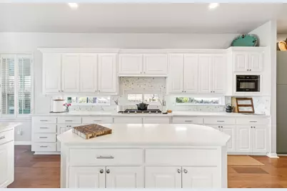 2198 Lakeridge Drive, Grapevine, TX 76051 - Photo 10