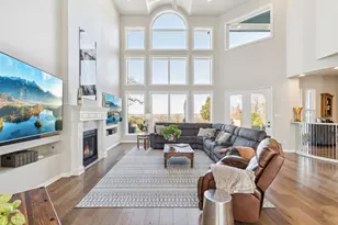 2198 Lakeridge Dr, Grapevine, TX 76051 - Photo 2