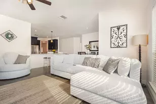 7405 Twisted Thicket Ln, Little Elm, TX 76227 - Photo 6