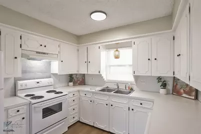 3227 S 9th Street, Abilene, TX 79605 - Photo 8