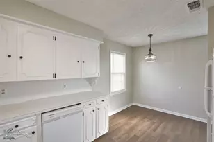 3227 S 9th St, Abilene, TX 79605 - Photo 10