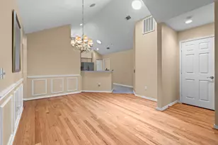 1023 Bridges Dr, Arlington, TX 76012 - Photo 10