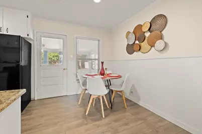 609 Norwood Drive, Hurst, TX 76053 - Photo 10