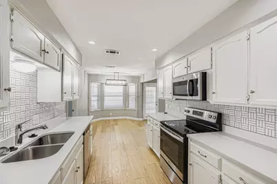 116 NE Alsbury Boulevard, Burleson, TX 76028 - Photo 12