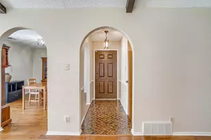 6805 Winifred Dr, Fort Worth, TX 76133 - Photo 4