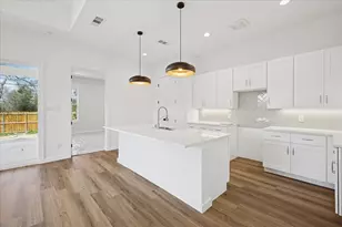 1629 E Tucker St, Fort Worth, TX 76104 - Photo 20