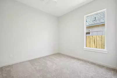 1629 E Tucker Street, Fort Worth, TX 76104 - Photo 12