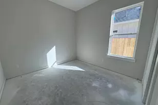 1629 E Tucker St, Fort Worth, TX 76104 - Photo 20