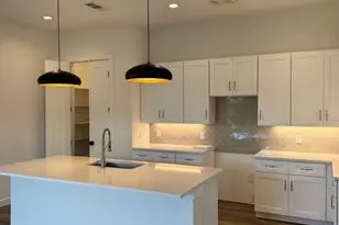 1629 E Tucker St, Fort Worth, TX 76104 - Photo 6