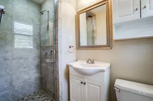 6530 Danbury Ln, Dallas, TX 75214 - Photo 22