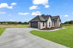 1040 Arbor Vista Dr, Azle, TX 76020 - Photo 12