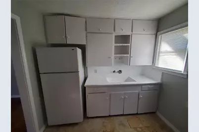 8706 Cardella Avenue, Dallas, TX 75217 - Photo 4