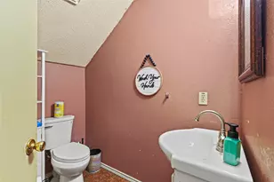 12820 Hilltop Dr, Balch Springs, TX 75180 - Photo 10