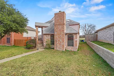 12820 Hilltop Drive, Balch Springs, TX 75180 - Photo 2