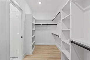 923 Walkway St, Dallas, TX 75212 - Photo 12