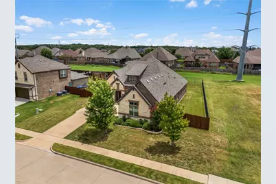 1441 Grassy Meadows Drive, Burleson, TX 76058 - Photo 32