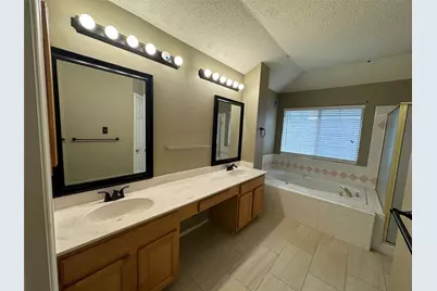 5420 Cold Springs Drive, Arlington, TX 76017 - Photo 10