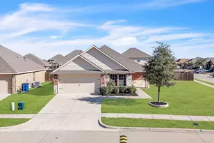 2700 Tanner St, Forney, TX 75126 - Photo 2