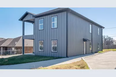 2512 Oxford Avenue, Fort Worth, TX 76106 - Photo 2