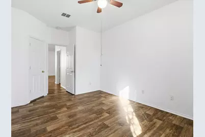 1125 Timber Creek Drive, Lewisville, TX 75067 - Photo 16