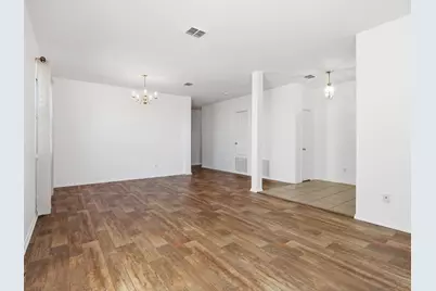 1125 Timber Creek Drive, Lewisville, TX 75067 - Photo 6