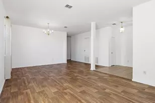 1125 Timbercreek Dr, Lewisville, TX 75067 - Photo 6