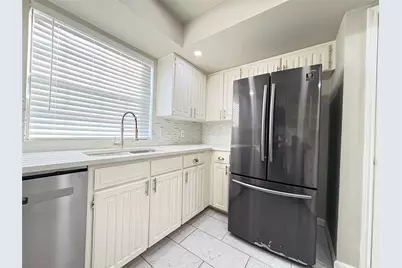 901 Fiero Drive, Arlington, TX 76001 - Photo 8